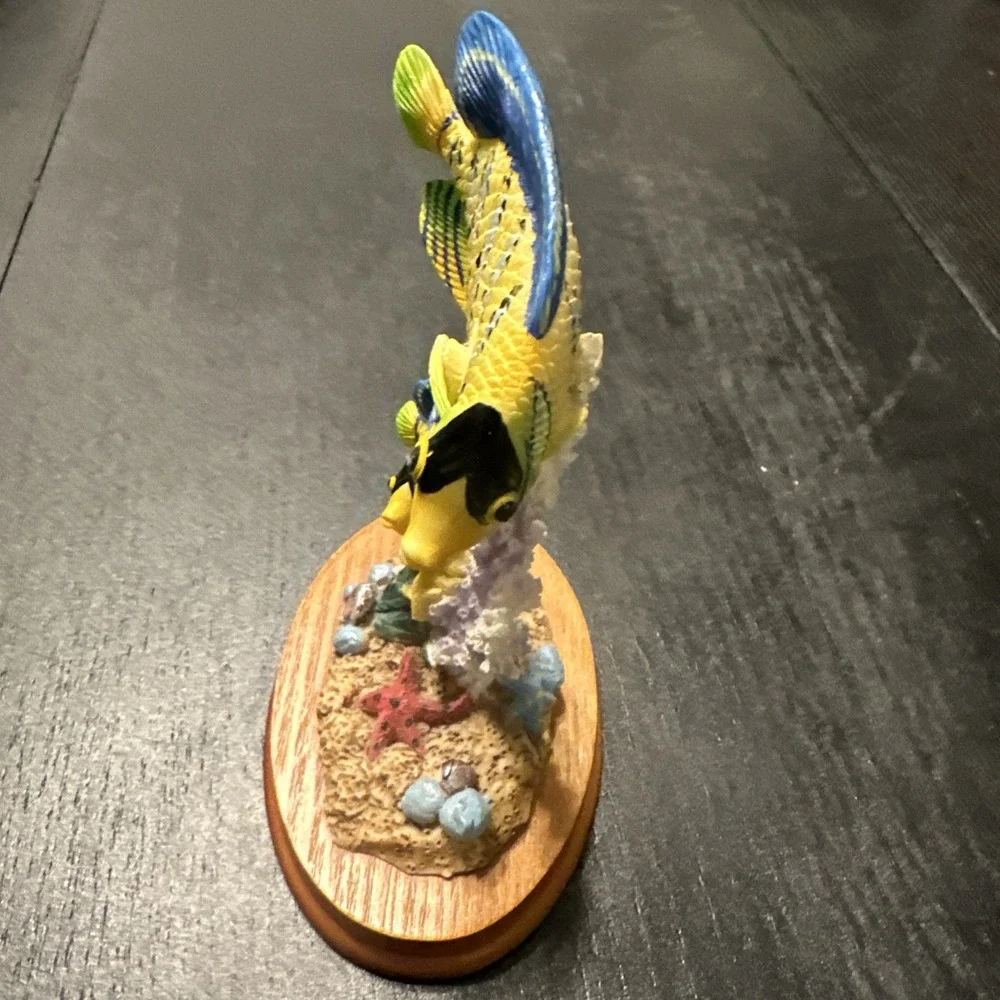 Tropical Fish Figurine Resin With Wood Stand 5.25